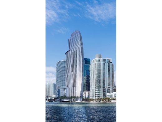 Apartment / Etagenwohnung in Miami, Miami-Dade County