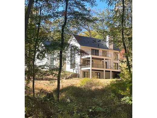 Villa in Yorktown Heights, Westchester County