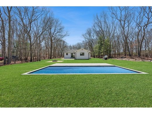 Luxury home in Bridgehampton, Suffolk County