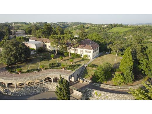 Villa in Acqui Terme, Provincia di Alessandria