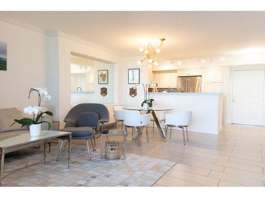 Apartment in West Palm Beach, Palm Beach