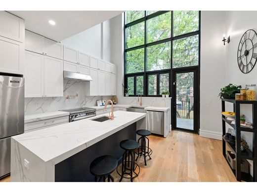Luxury home in Brooklyn, Kings County