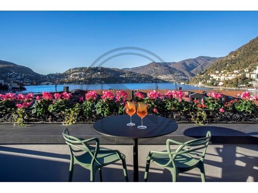 コモ, Provincia di Comoのアパートメント