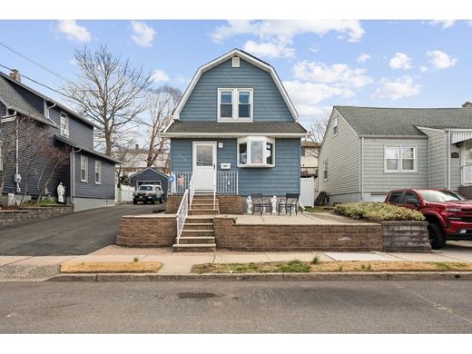 Apartment in Lyndhurst, Bergen County