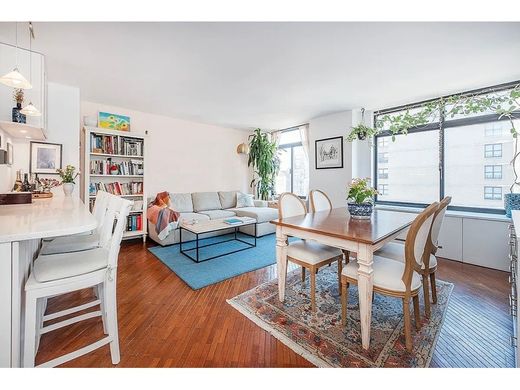 Daire New York Eyaleti, New York