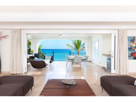 Daire Paynes Bay, Saint James