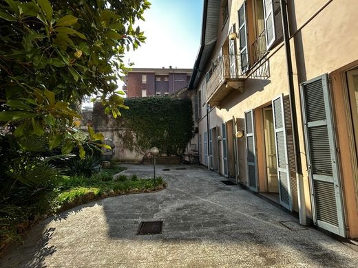 Willa w Como, Provincia di Como