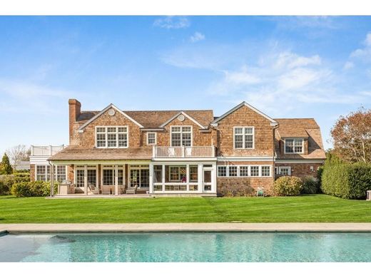 Luxury home in Water Mill, Suffolk County