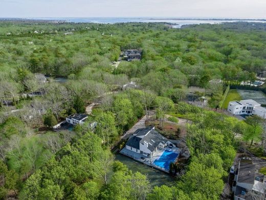 Luxury home in Quogue, Suffolk County