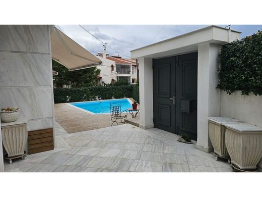 Villa a Voúla, Nomarchía Anatolikís Attikís