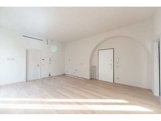 Appartamento a Milano, Lombardia