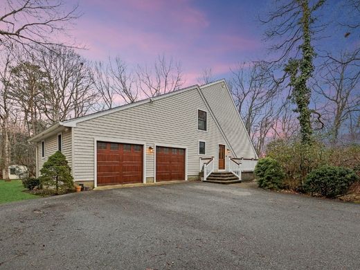 Luxury home in Tuckerton, Ocean County