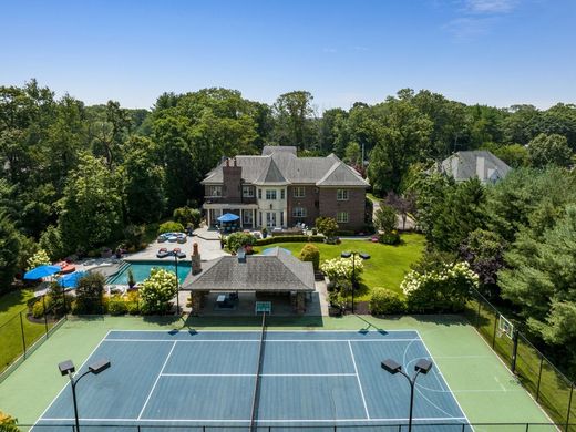 Luxury home in Woodbury, Nassau County