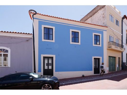 Townhouse in Lagoas, Albufeira Municipality