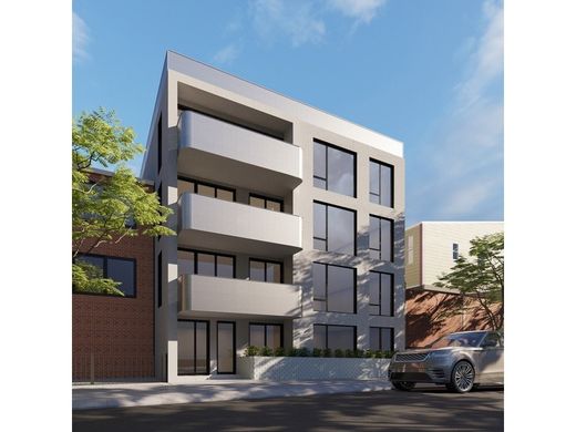 Apartment / Etagenwohnung in Brooklyn Heights, Kings County