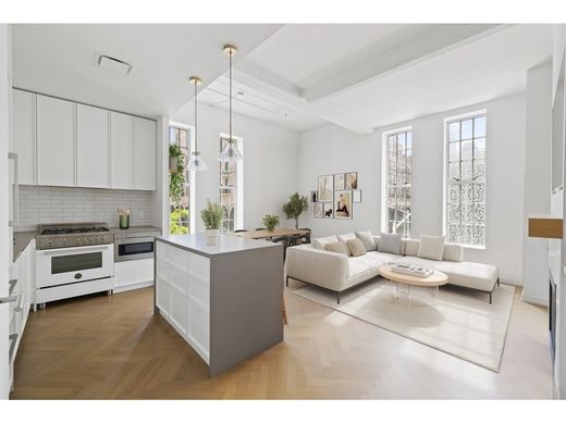 Apartment in Brooklyn, Kings County