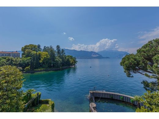 别墅  Pallanza, 韦尔巴诺-库西奥-奥索拉省