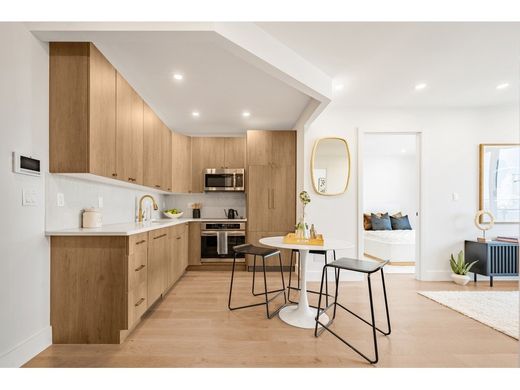 Apartment / Etagenwohnung in Brooklyn, Kings County