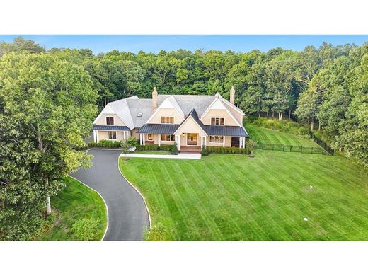 Luxury home in Water Mill, Suffolk County