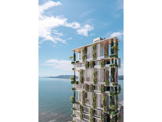 아파트 / Meia Praia, Itapema