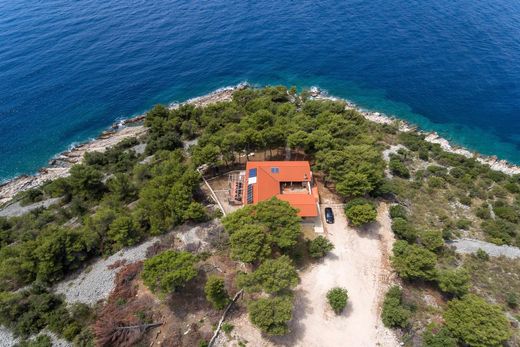 Casa di lusso a Veliki Drvenik, Split-Dalmatia