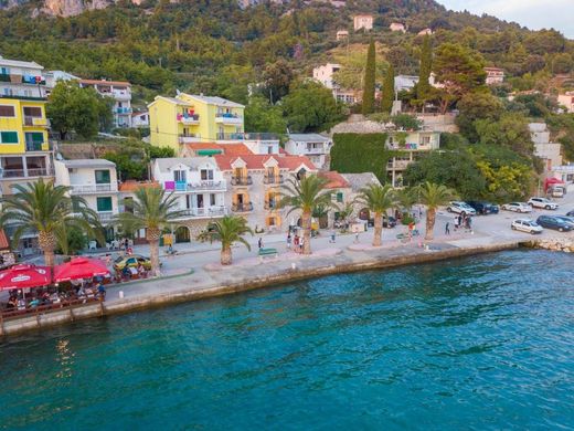 Luxury home for sale in Makarska