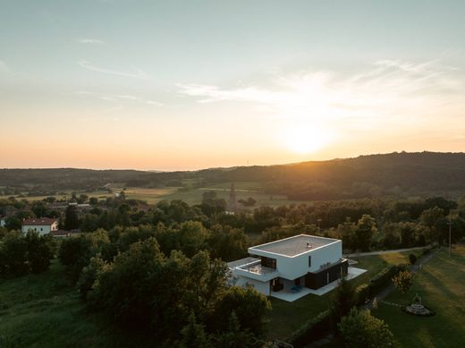 Grožnjan, Grožnjan-Grisignanaの高級住宅