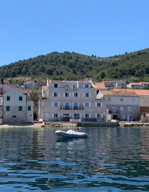 Luxus-Haus in Vis, Town of Vis