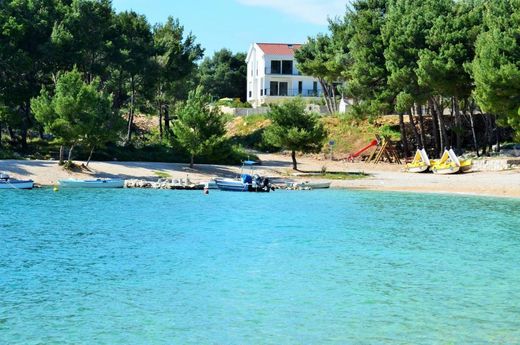 Luxury home in Pakoštane, Zadar