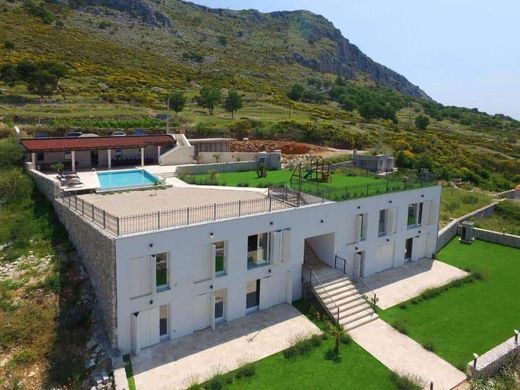 Casa di lusso a Podstrana, Split-Dalmatia