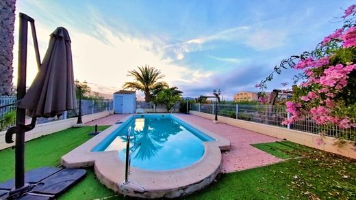 Luxury home in Novelda, Alicante