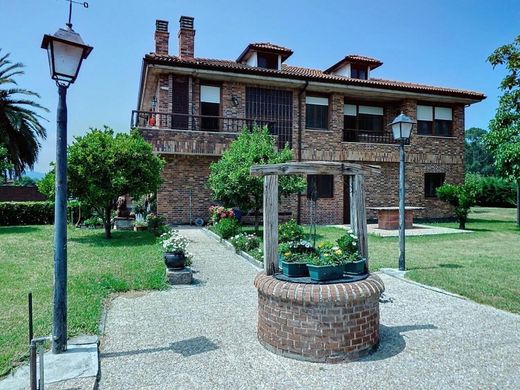 Villa en Laredo, Cantabria