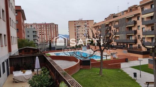 Piso / Apartamento en San Feliú de Llobregat, Provincia de Barcelona