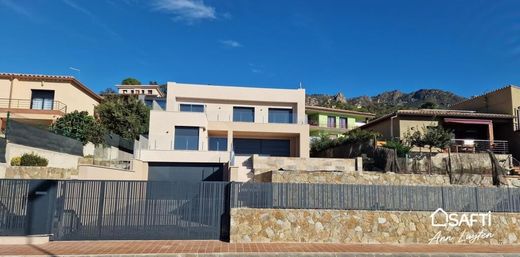 Villa in Palau-saverdera, Province of Girona