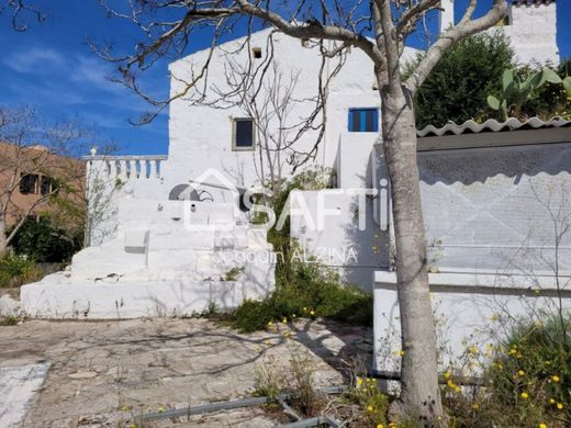 Terrain à Es Castell, Province des Îles Baléares