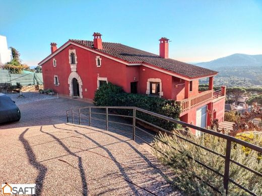 Luxus-Haus in Palafolls, Provinz Barcelona