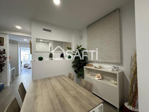 Apartment / Etagenwohnung in Barcelona, Provinz Barcelona