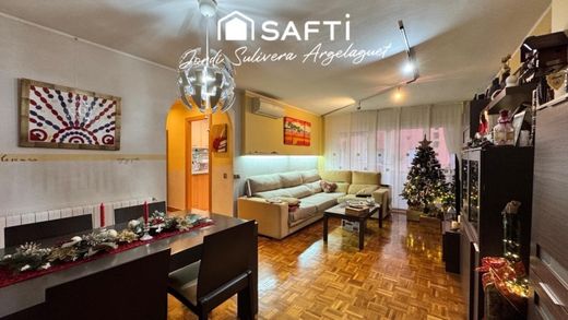 Girona, Província de Gironaのアパートメント