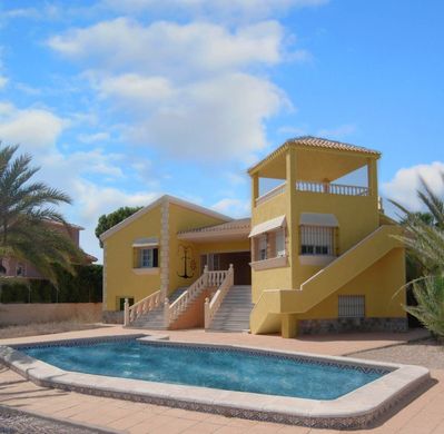 Villa in La Manga del Mar Menor, Murcia
