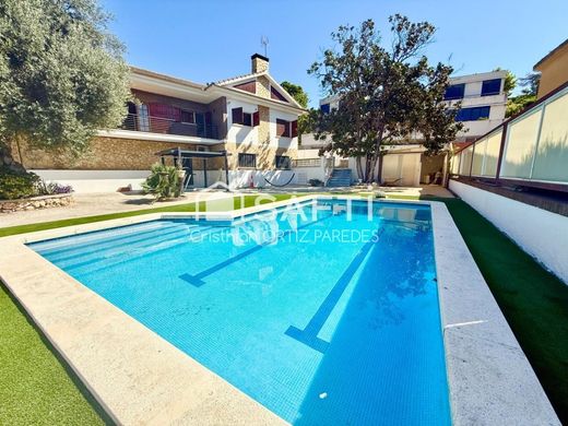 Villa in Tiana, Province of Barcelona