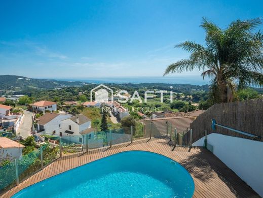 Villa in Sant Cebrià de Vallalta, Province of Barcelona