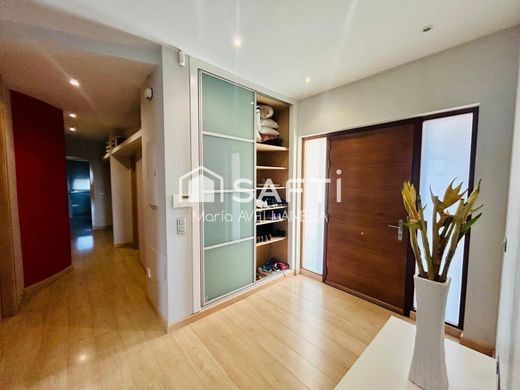 Villa in Villaquilambre, Provincia de León