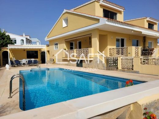 Villa in Es Castell, Province of Balearic Islands