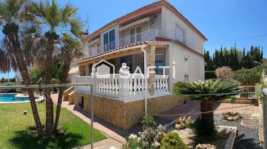 Luxury home in la Nucia, Alicante