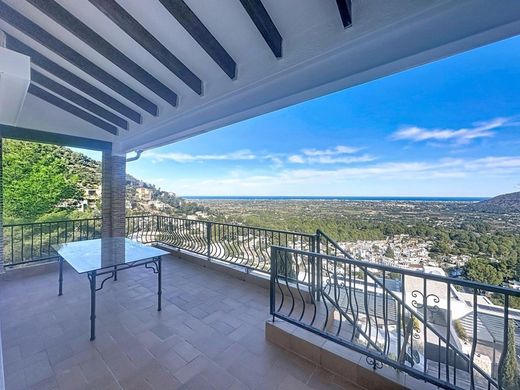 Villa in Pedreguer, Alicante