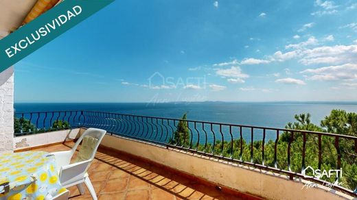 Willa w Roses, Província de Girona