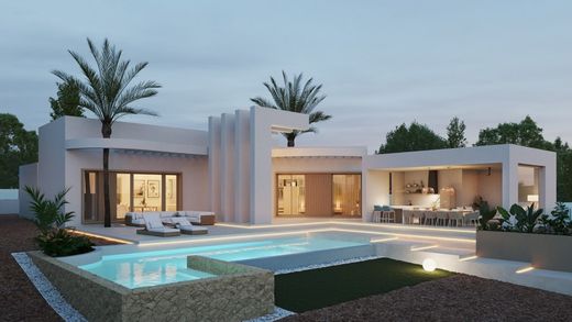Villa in La Finca Golf, Alicante