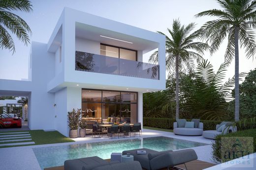 Villa Protaras, Paralímni