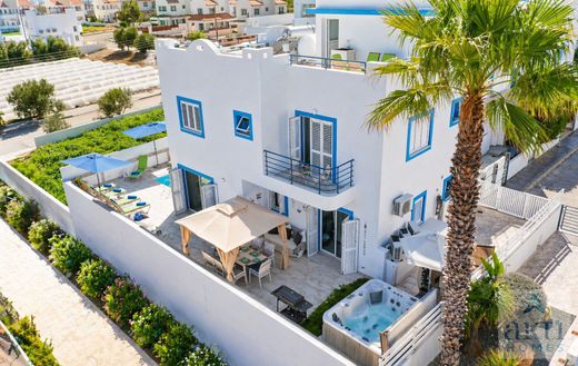 Villa en Paralímni, Famagusta District