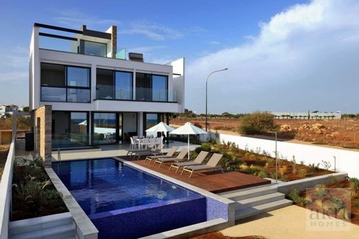 Вилла, Ayia Thekla, Sotíra